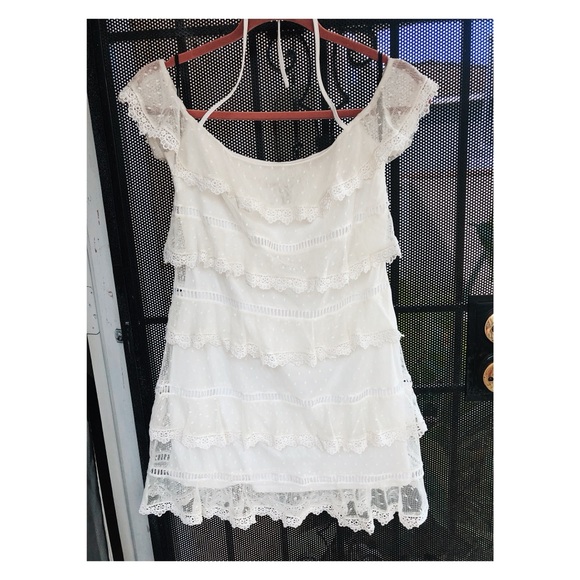 Off-shoulder Ruffled DRESS - Picture 3 of 4